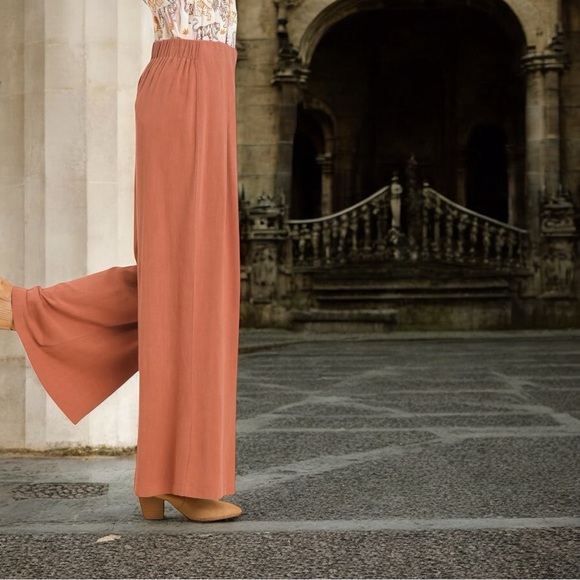 VISTA PLEAT WIDE LEG PANTS
Canyon Clay - Picture 1 of 5